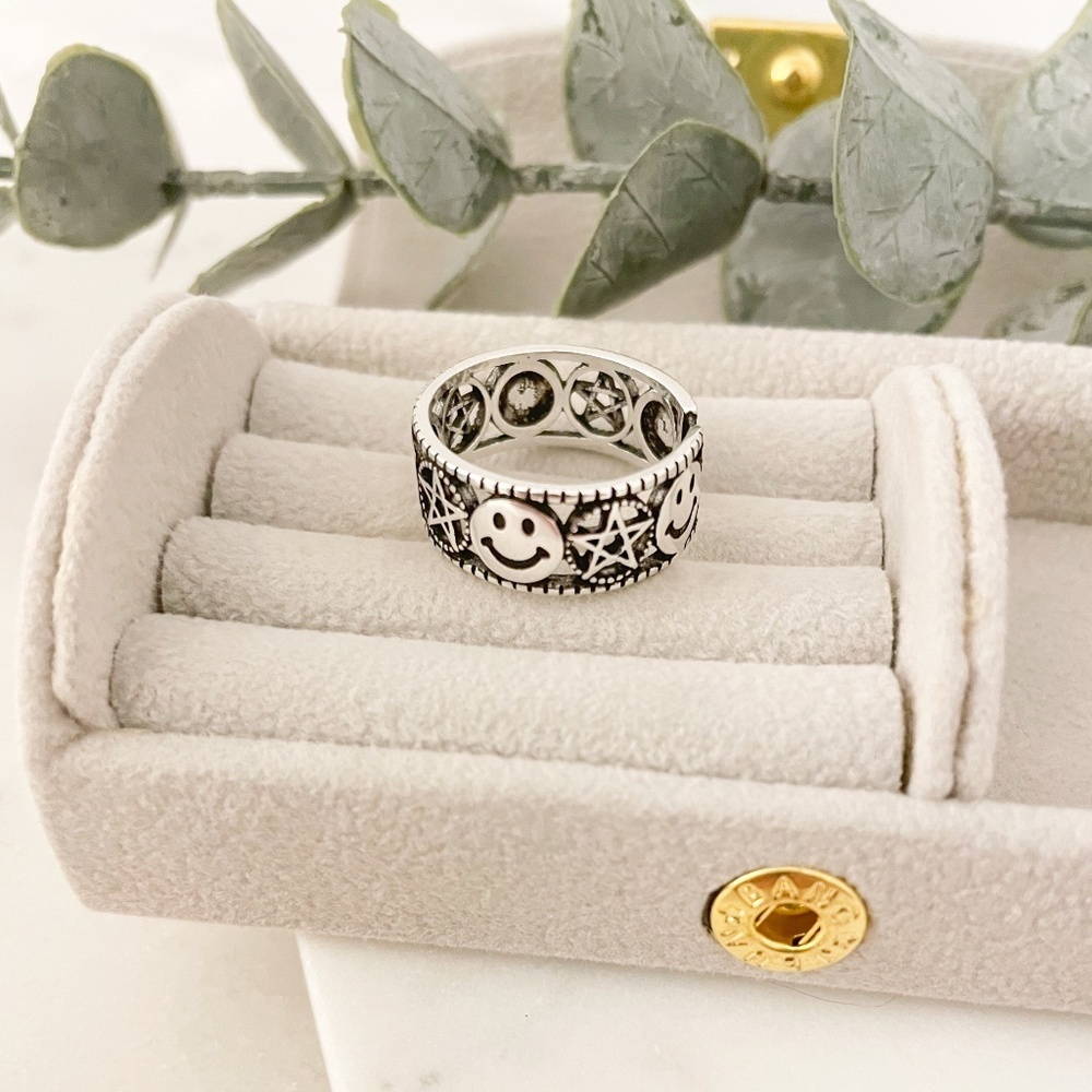 925 Sterling Silver Happy Face Ring Minimalist Ring Band Smiley Face Star Ring - Picture 5 of 11